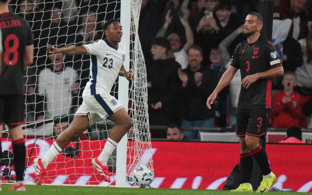 Saka’s Salute: Rising Star Lewis-Skelly Shines in England Debut